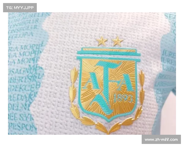 阿根廷足球队球衣设计特色与其他国家足球队服风格全面对比分析 阿根廷足球队球衣设计特色与其他国家足球队服风格全面对比分析